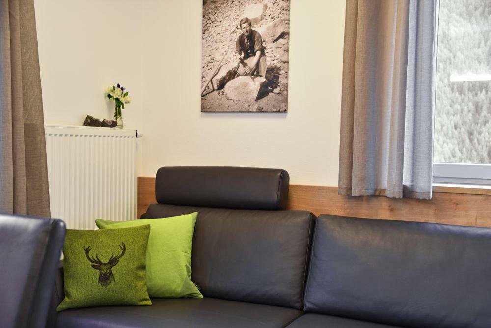 Jaiterhof Apartment Фунес Екстериор снимка