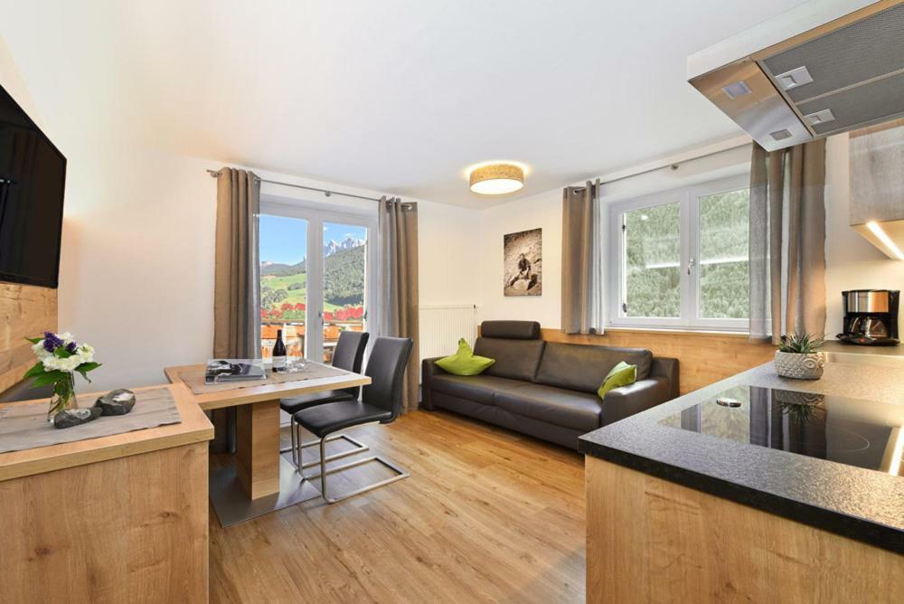 Jaiterhof Apartment Фунес Екстериор снимка